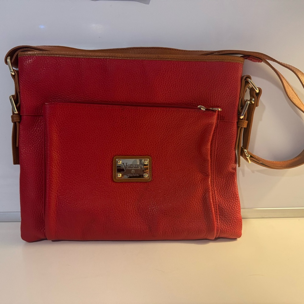 Valentina Italia - GUC - Red Pebbled Crossbody/Shoulder Bag